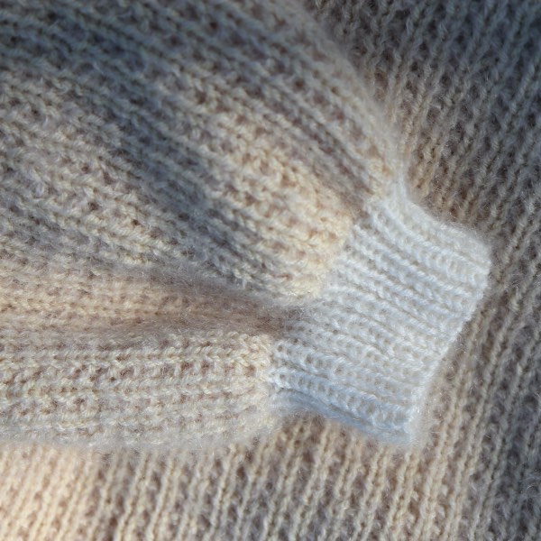 Ærmet på Bellis Sweater
