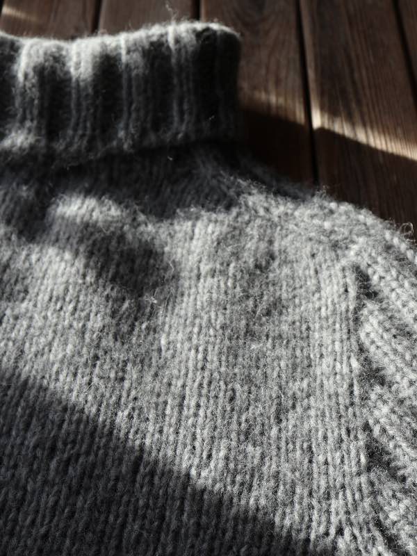 Lapis Sweater