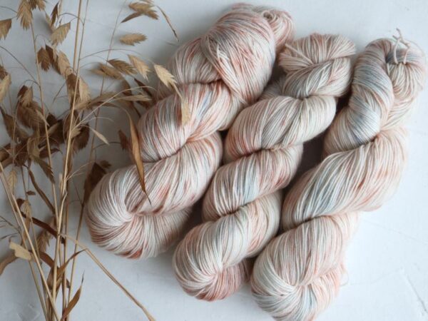 Knitamore håndfarvet Merino Cashmere Silk // My baby