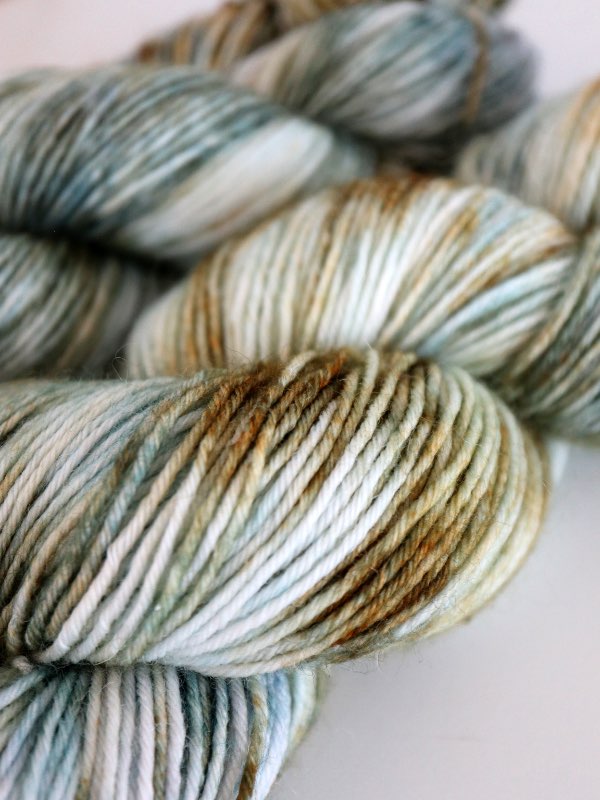 Knitamore strømpegarn_Olive Fall 2 Knitamore strømpegarn // Olive Fall