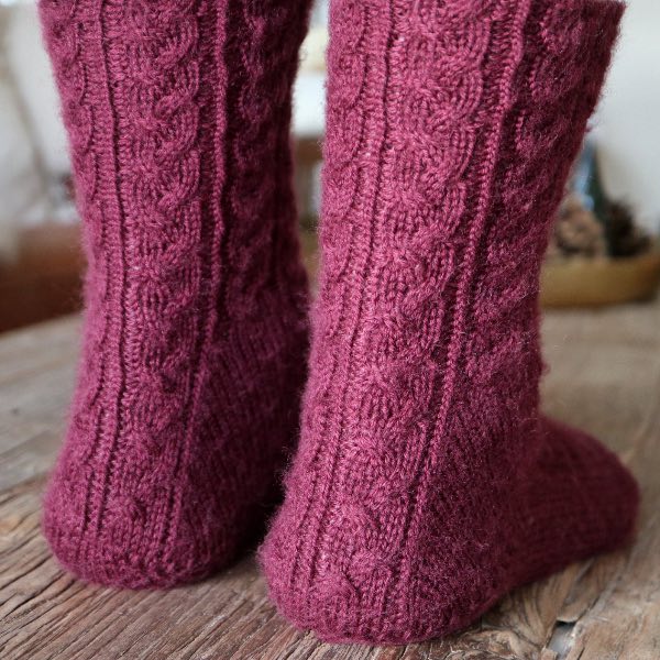 Winter Rose Socks kv Winter Rose Socks