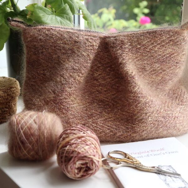 Violetta Clutch vævestrik