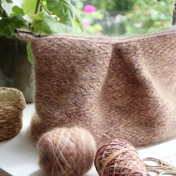 Violetta Clutch